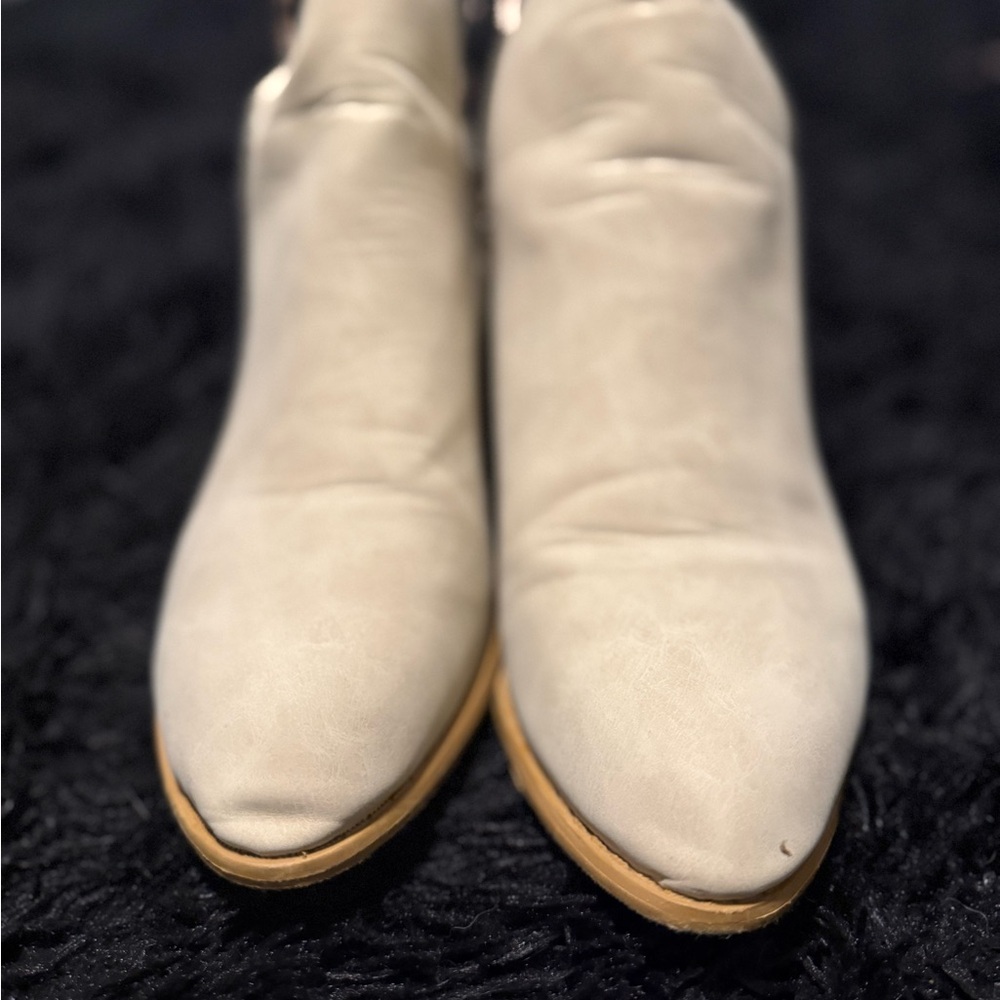 Women's Cream Ankle Boots - Picture 2 of 5